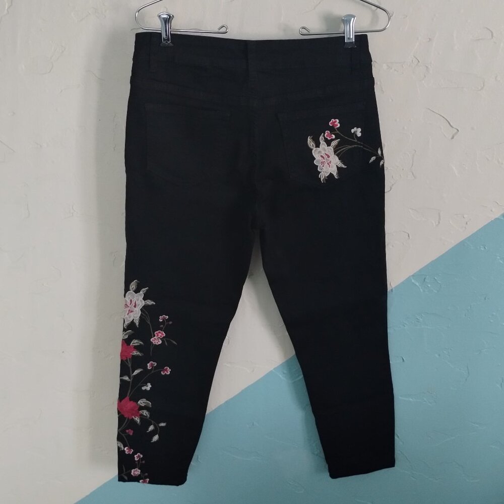 SandPiper Petite Black Floral Embroidered Ankle Pants - Picture 5 of 9